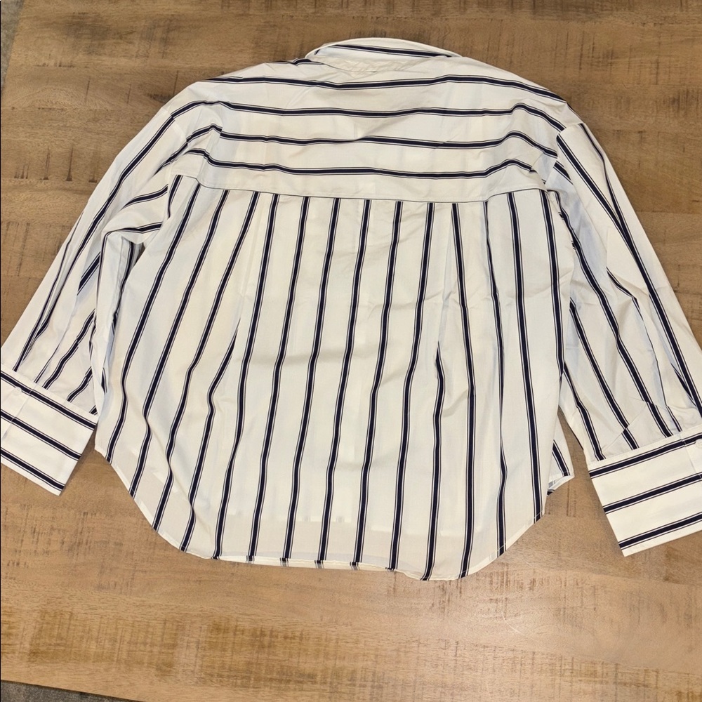 Navy & White Oversized Boutique Button-Front Top Large NWT NEW Preppy Classic - Picture 10 of 11
